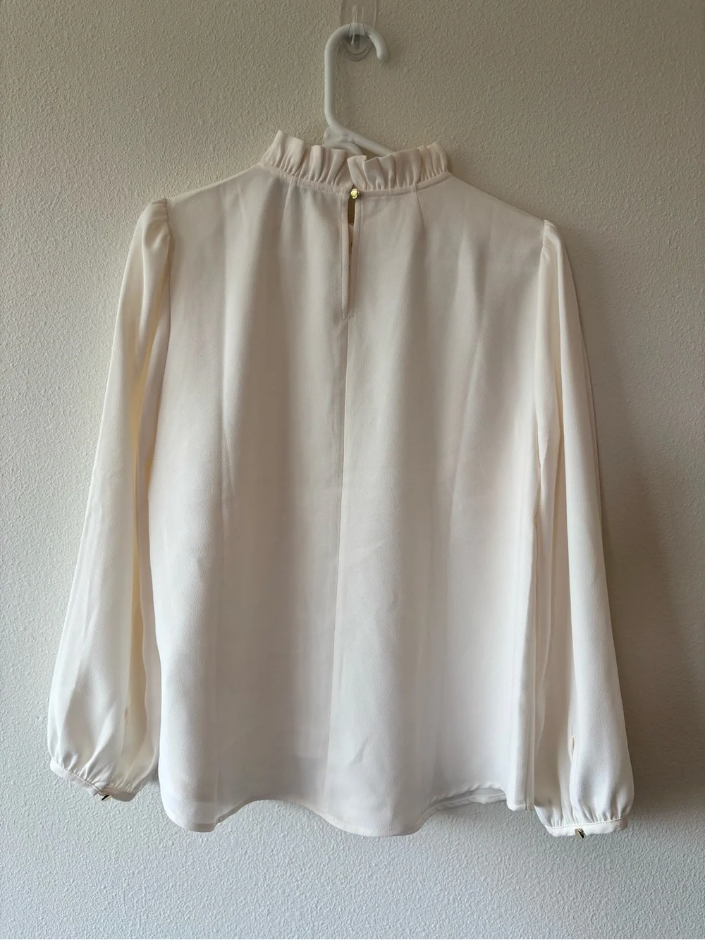 J.Crew NWOT Long Sleeve Ruffleneck Top 365 Crepe Cream M